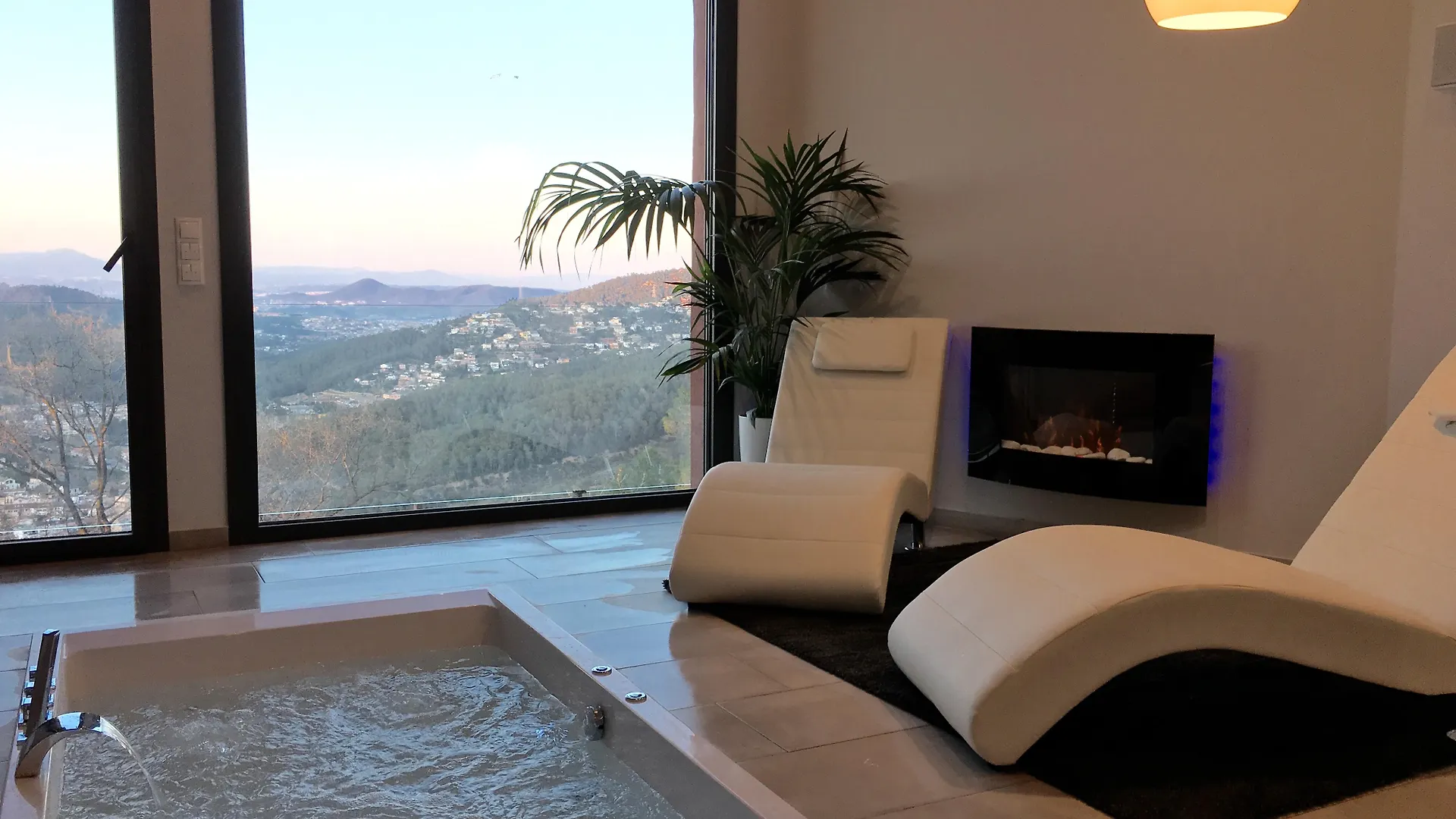 Petit Mirador Hotel Torrelles De Llobregat 3*,  Spain