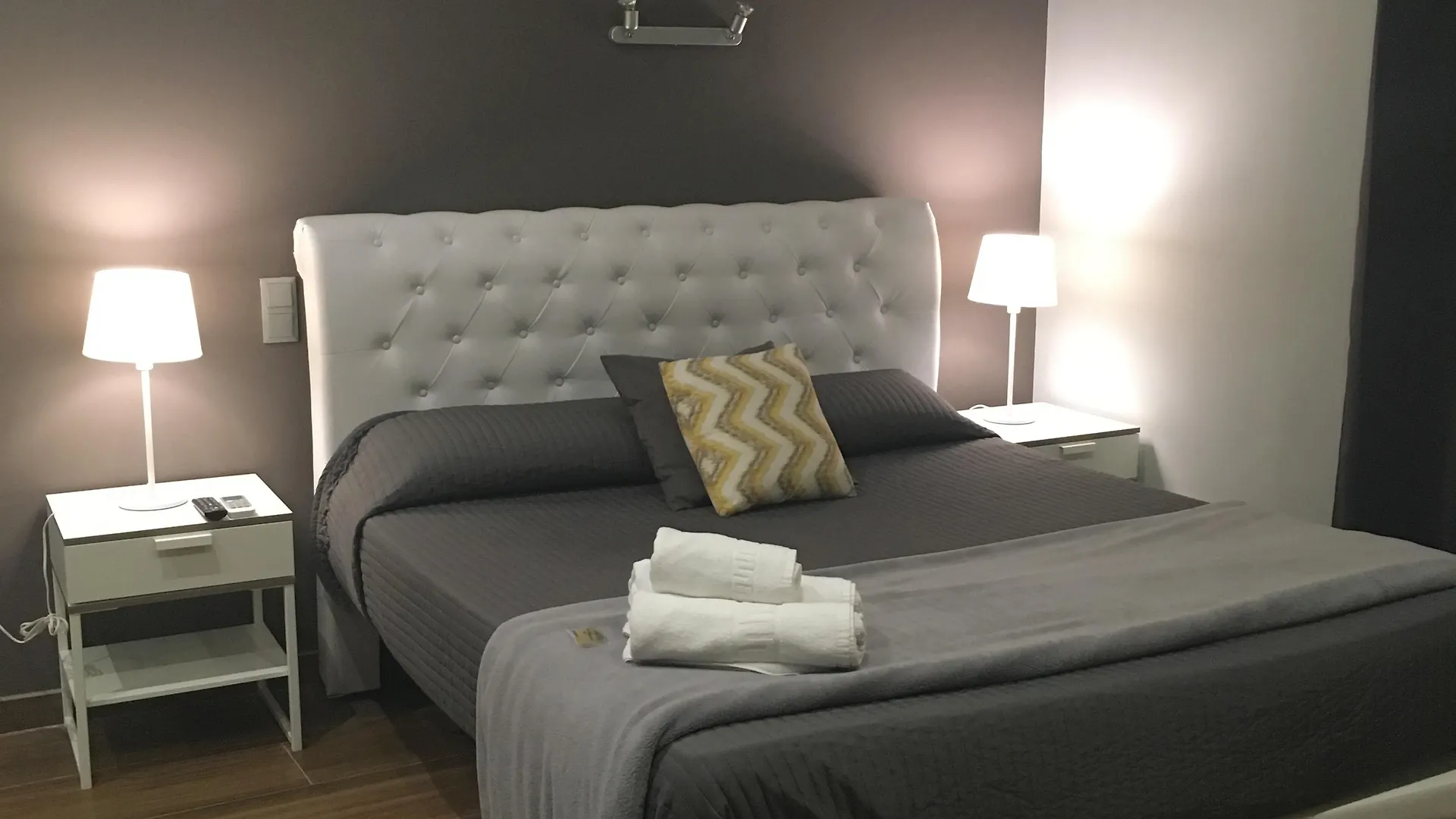 Petit Mirador Hotel Torrelles De Llobregat 3*,