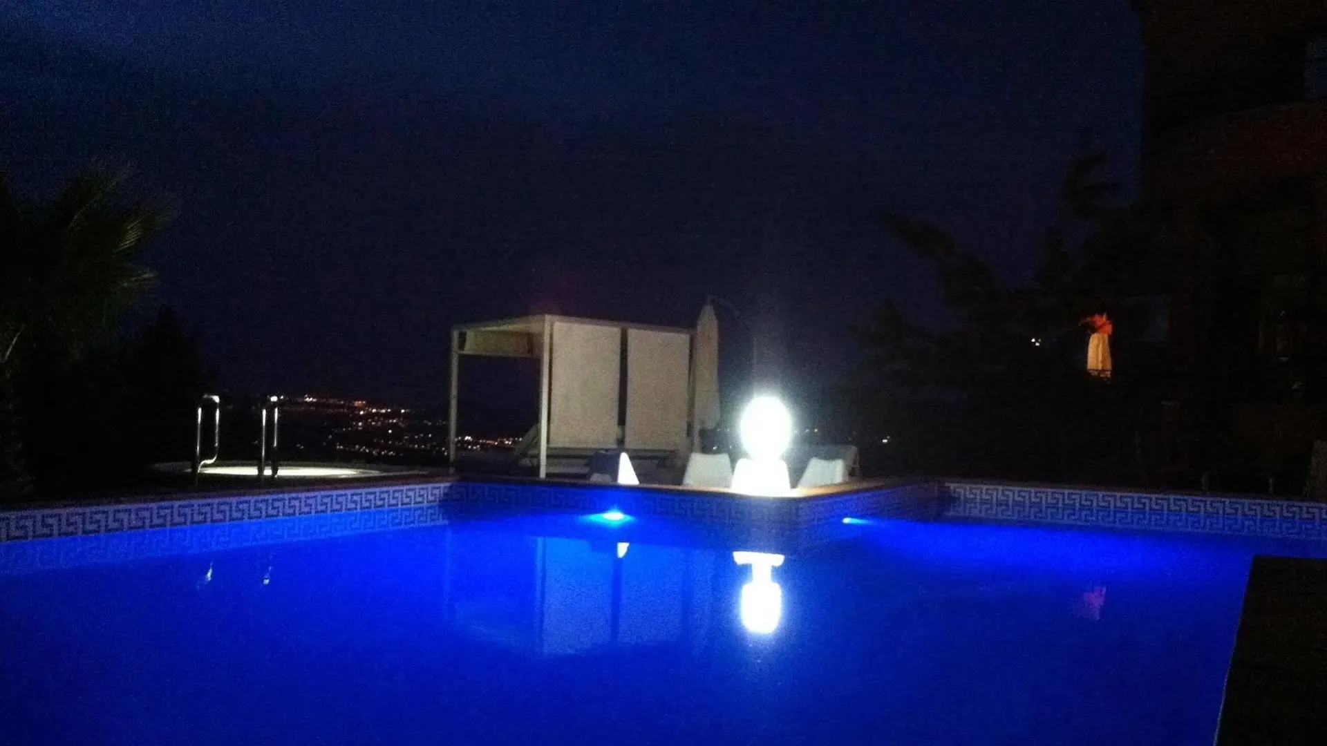 Petit Mirador Hotel Torrelles De Llobregat 3*,