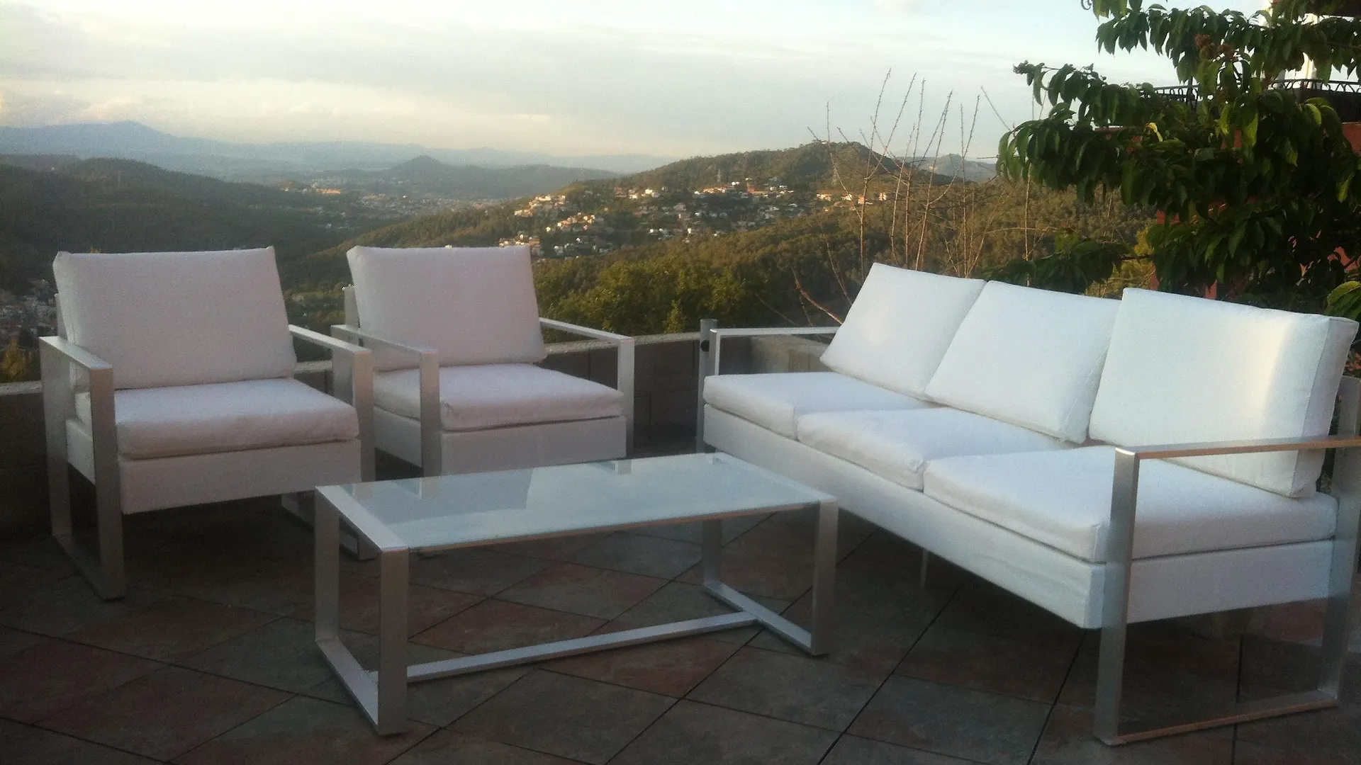 Hotel Petit Mirador à Torrelles De Llobregat Espagne